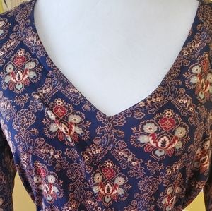 Tory Burch dress, size 8, navy floral, pullover, V-neck, excellent condition.